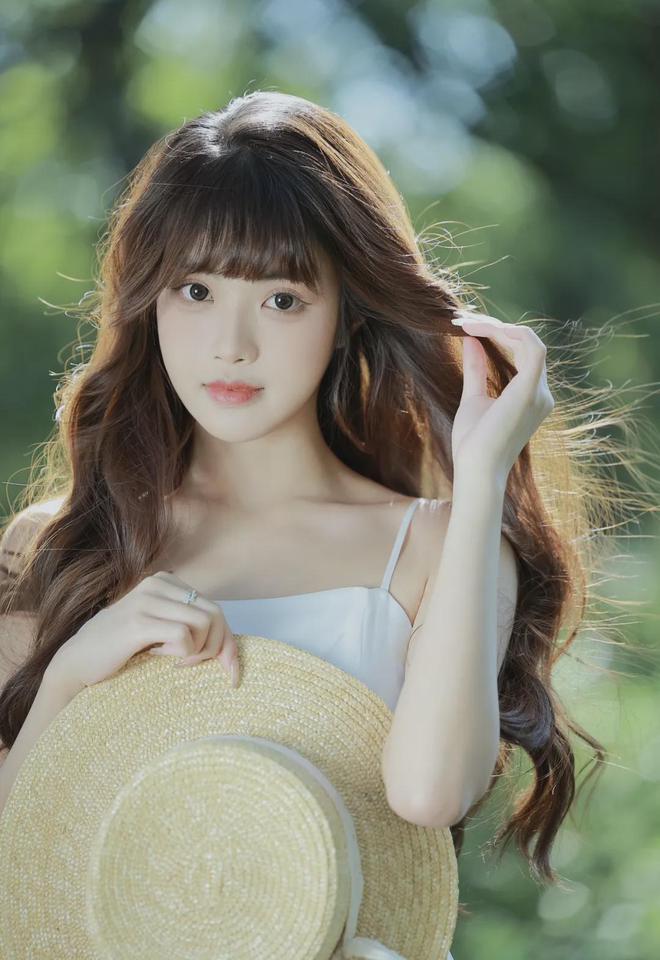 凌华被捅流口水的游戏AG真人中国原神神里(图1)